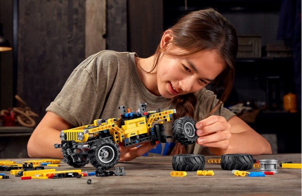 LEGO Technic Jeep Wrangler 42122 Wysoka jakość i bezpieczeństwo od 9 roku życia
