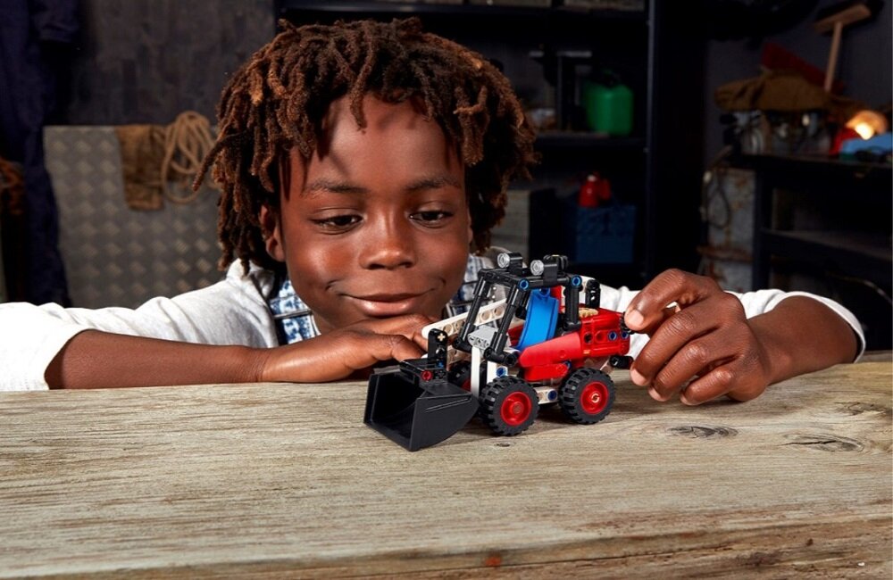 LEGO Technic Miniładowarka 42116 Spełnianie standardów branżowych można je w łatwy sposób łączyć i rozdzielać