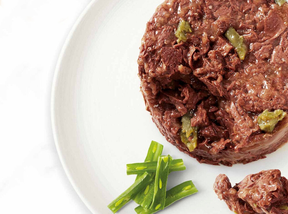 Karma dla kota GOURMET Gold Savoury Cake Jagnięcina i zielona fasola 85 g nie zawiera sztucznych dodatków konserwantów aromatów 880 kcal/kg smakowita formuła