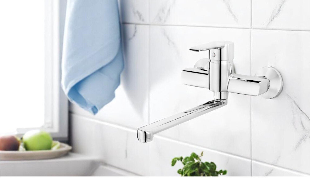 BATERIA KUCHENNA DEANTE Corio BFCE080M zdjęcie lifestyle kuchnia blat zlewozmywak mosiądz chromowe wykończenie trwałość estetyka wygląd dodatek do kuchni funkcjonalność wygląd kolor czarny chrom