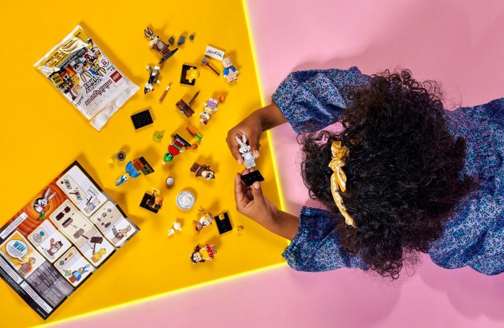 LEGO Minifigures Zwariowane melodie 71030 Bulk Minifigurki od 5 roku życia