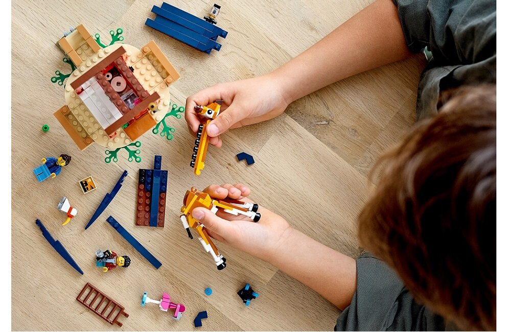 LEGO Creator Domek na drzewie na Safari 31116 Pasja tworzenia 397 elementów figurki
