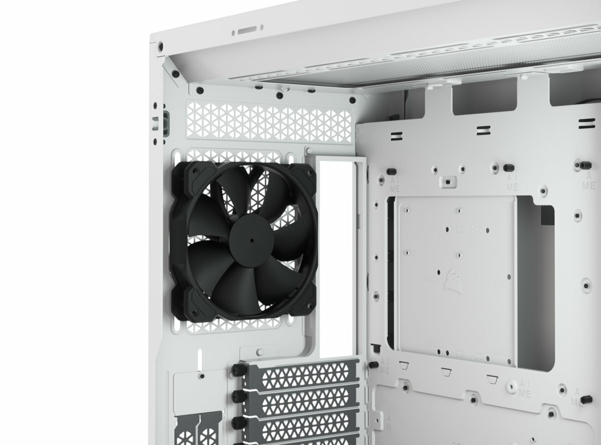 CORSAIR-5000D-biala-wbudowany-wentylator