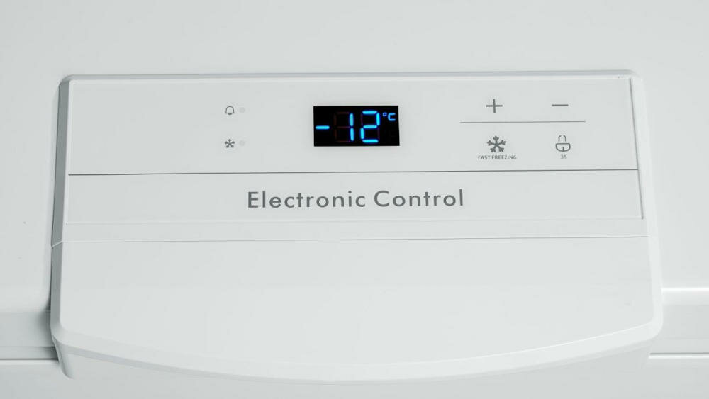 MIDEA-MDRC346FZE01 zamrażarka wyświetlacz funkcje sterowanie