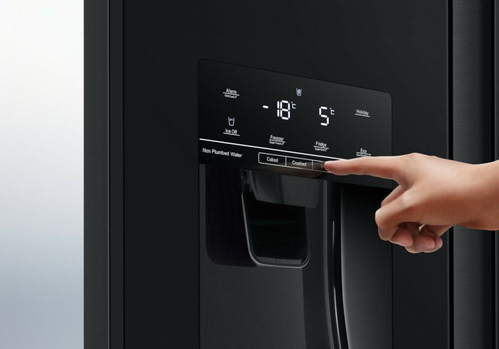 Lodówka HISENSE RS694N4TFE Side by side Kostkarka Wyświetlacz elektroniczny