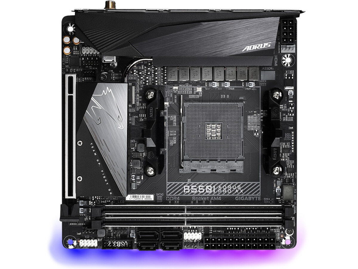 Plyta glowna GIGABYTE B550I Aorus Pro AX duze mozliwosci podlaczenia dyskow