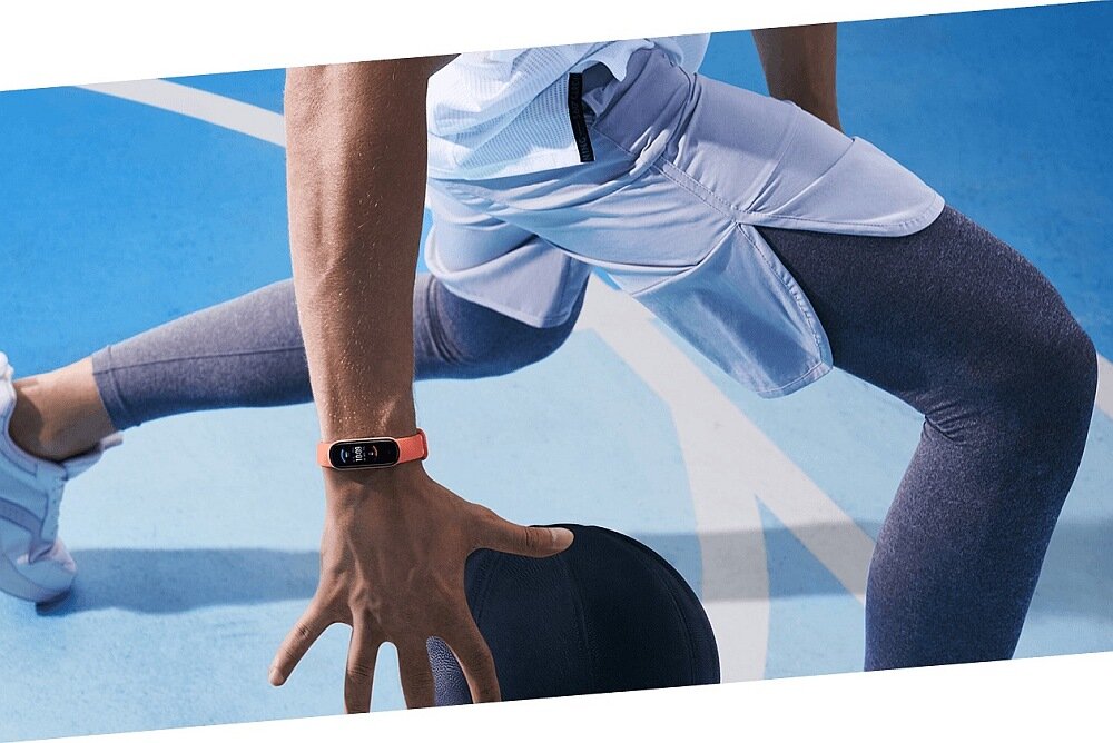 Smartband AMAZFIT Band 5 ekran bateria pasek koperta ładowanie pomiar tętno puls krew tlen sen spanie sport ćwiczenia zdrowie