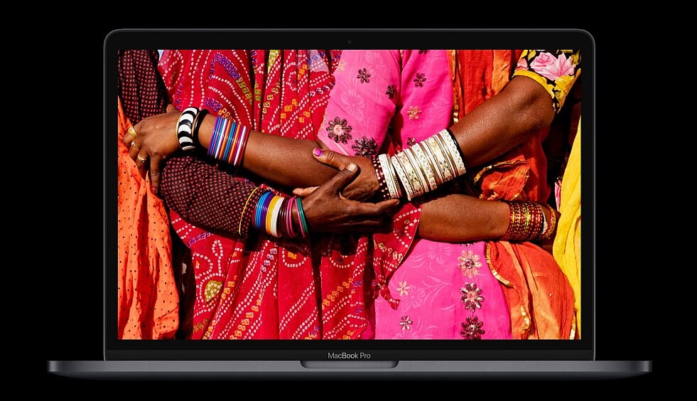 APPLE MacBook Pro 13 ram 8gb rom 256 gb