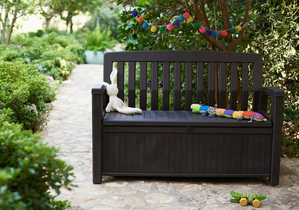 Ławka ogrodowa ze skrzynią KETER Patio Storage Bench 227L Biała Brązowy wymiary 133 x 61 x 89 obciążenie do 350 kg