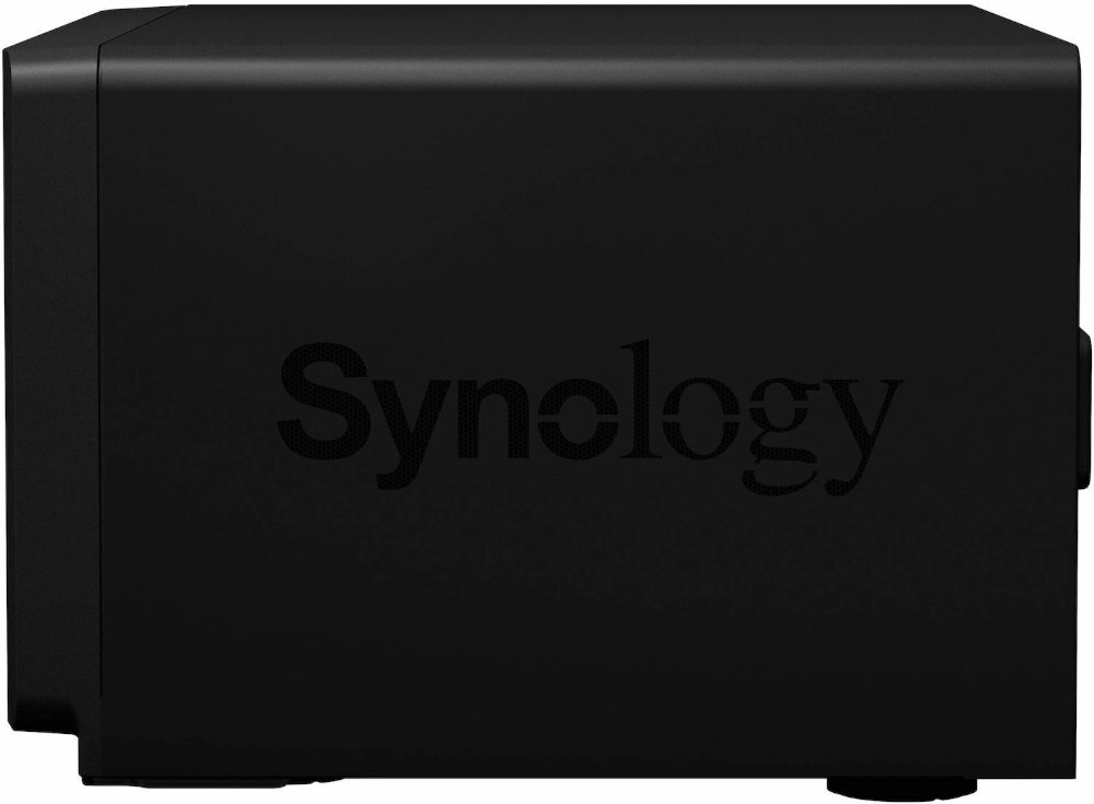 Serwer plików SYNOLOGY DiskStation DS1821 plus bogate wyposazenie zestawu