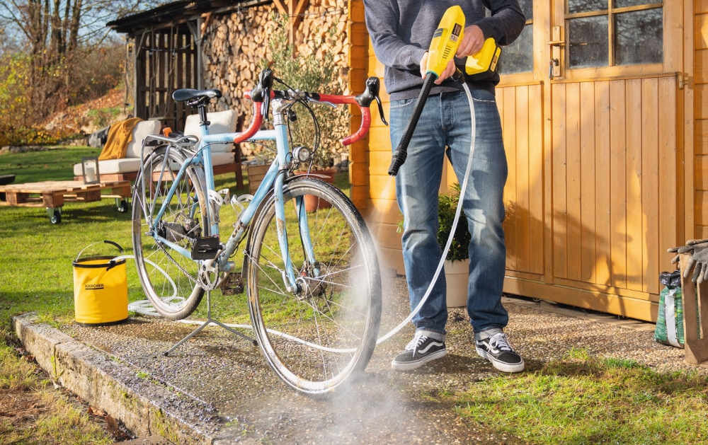 Myjka cisnieniowa KARCHER 1.328-230.0 wygodne uzytkowanie uzytkowanie wyposazenie ergonomiczna rekojesc