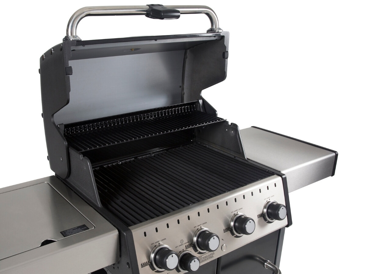 Latarka do rusztu BROIL KING 60934, kompatybilność, grill, Broil, King, Grill gazowy Broil King z otwartą pokrywą, pustym czarnym rusztem, czterema pokrętłami i bocznym stołem.