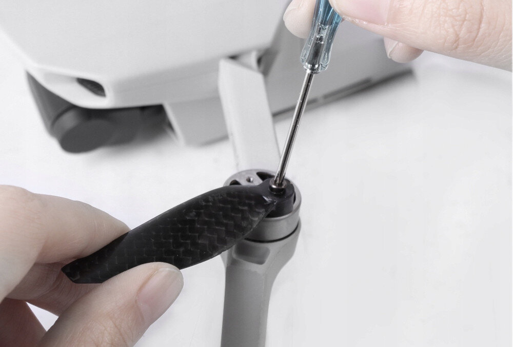 Zestaw śmigieł SUNNYLIFE do Dji Mavic Mini 2 Karbonowe wymiana zestaw zawartość