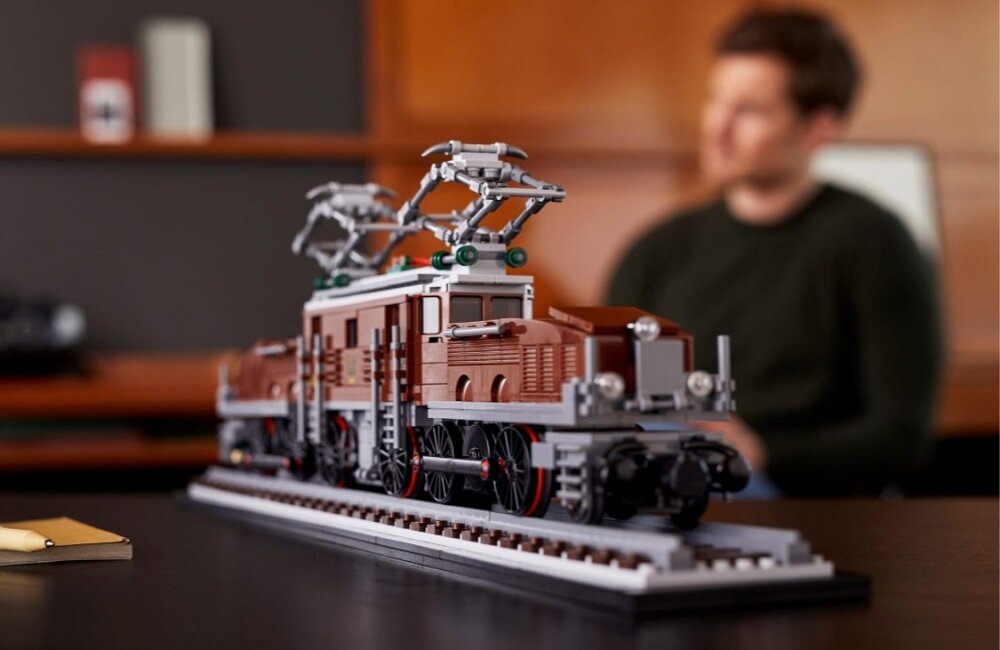 LEGO Creator Lokomotywa Crocodile 10277 Załadowany mnóstwem misternych detali