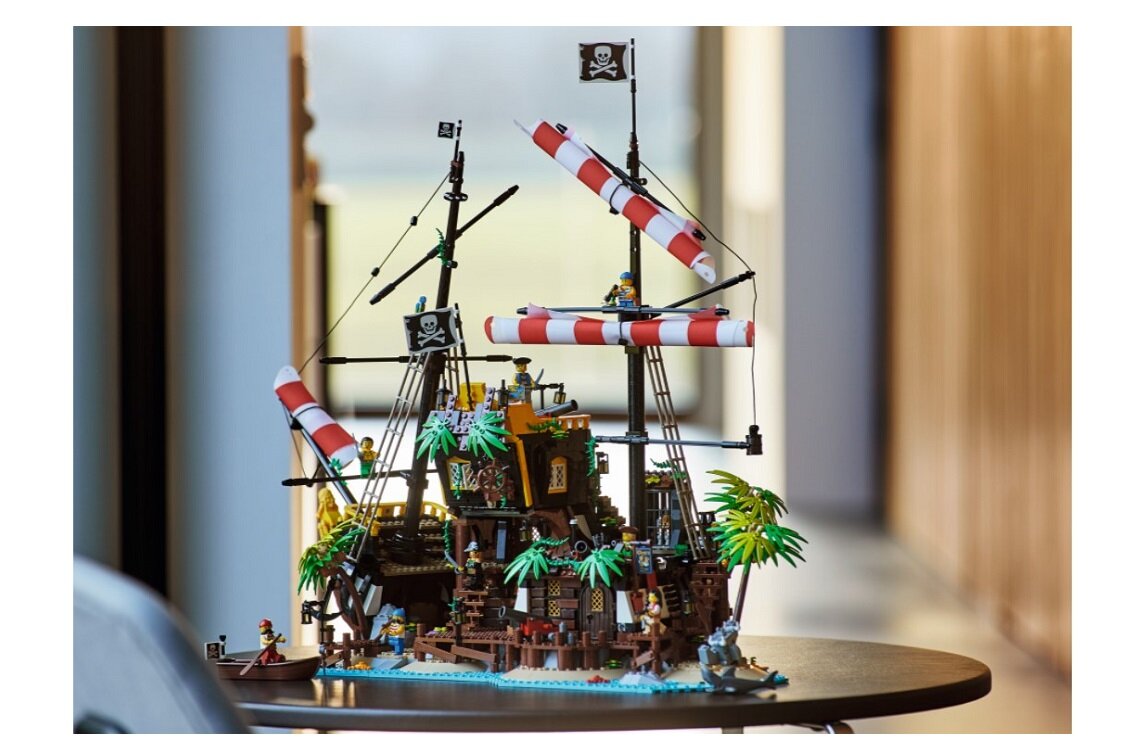 LEGO Ideas Piraci z Zatoki Barakud 21322 kreatywna zabawa prawidłowy rozwój merytoryczny dziecka klocki figurki minifigurki bez zasilania klasyczna zabawa wysoka jakość lego wielogodzinna zabawa