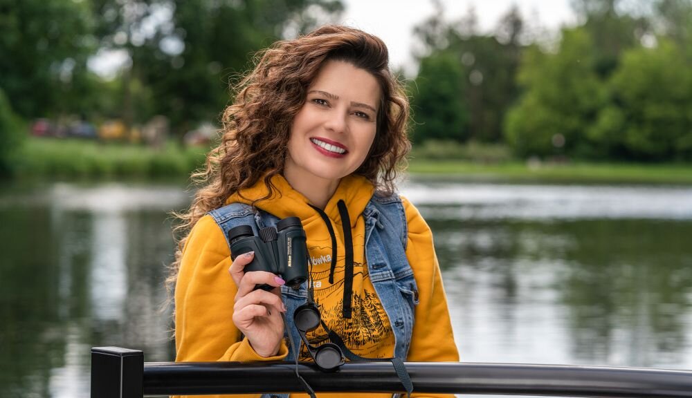 Lornetka NIKON Travelite EX 10x25 CF optyka waga konstrukcja ogniskowa zoom przybliżenie dioptria muszle oczne obiektywy soczewki pryzmat powłoka gwint okulary obserwacja przyroda sport powiększenie