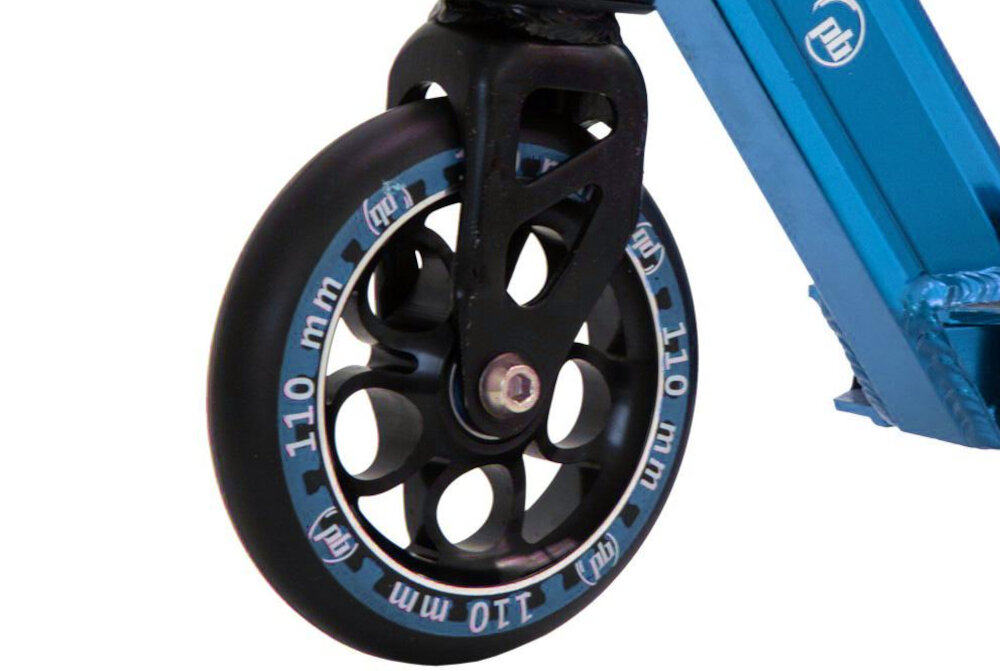 Hulajnoga wyczynowa PB Stunt Niebieski dwa kolka z materialu PU twardosc 82A srednica 110 mm wysokiej klasy lozyska ABEC-7 plynny ruch osiaganie wysokich predkosci odpornosc na tarcia