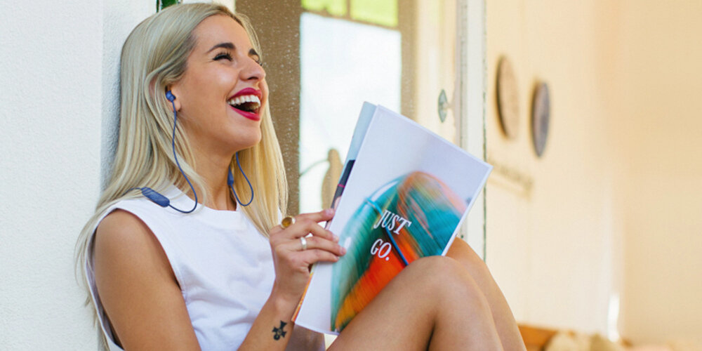 Słuchawki JBL Tune 125BT lekka konstrukcja przeznaczenie aktywność