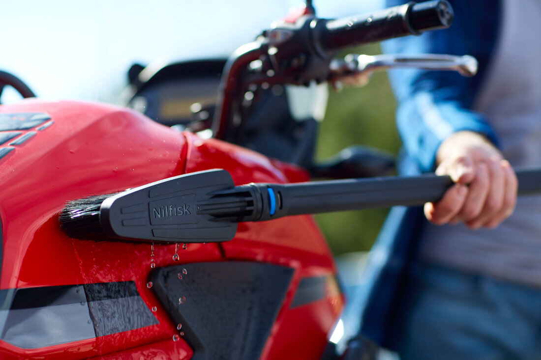 Myjka cisnieniowa NILFISK Core 140-8 In Hand Powercontrol Car wash EU zlacze Click&Clean