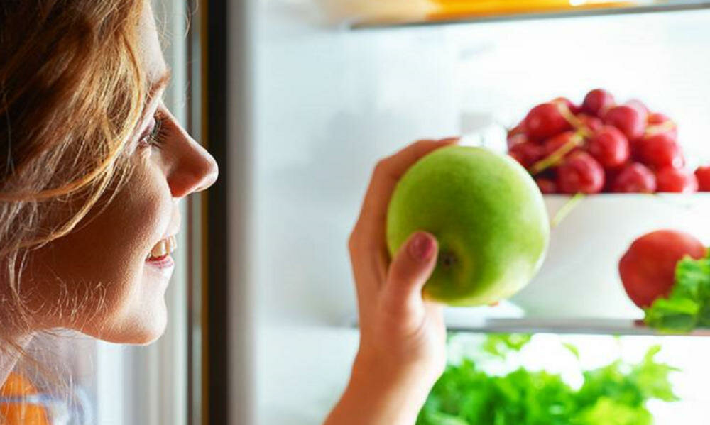 INDESIT-LI7-S1E-S lodówka powietrze technologia wilgoć ochrona kontrola monitorowanie świeżość