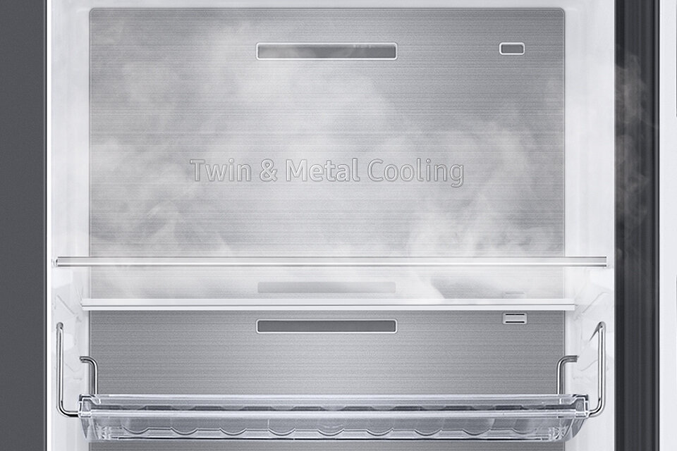 metalowe wykończenie tylnej ścianki