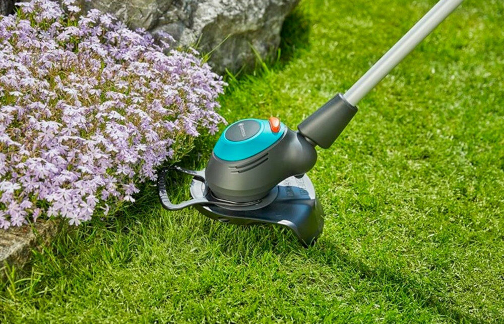 Podkaszarka elektryczna GARDENA EasyCut 450-25 zdejmowana osłona do ochrony roślin