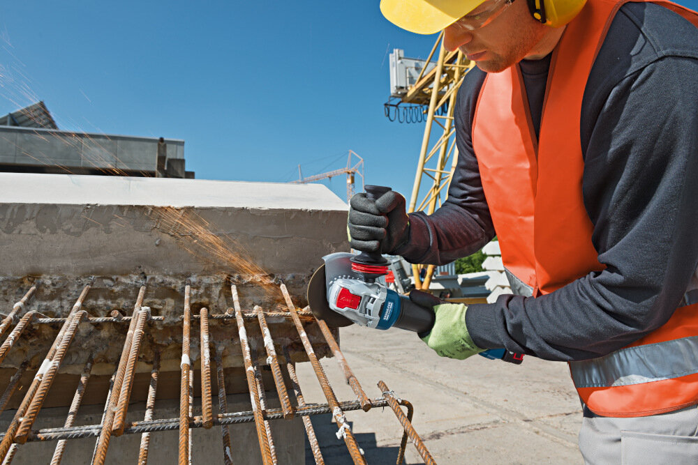 Szlifierka kątowa BOSCH Professional GWX 18V-10 06017B0102 silnik bezszczotkowy imponujaca moc obroty do 9000 obr/min materialy o roznej twardoisci