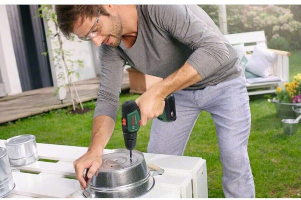 BOSCH UniversalDrill 18V 06039D4003 oświetlenie robocze diody led