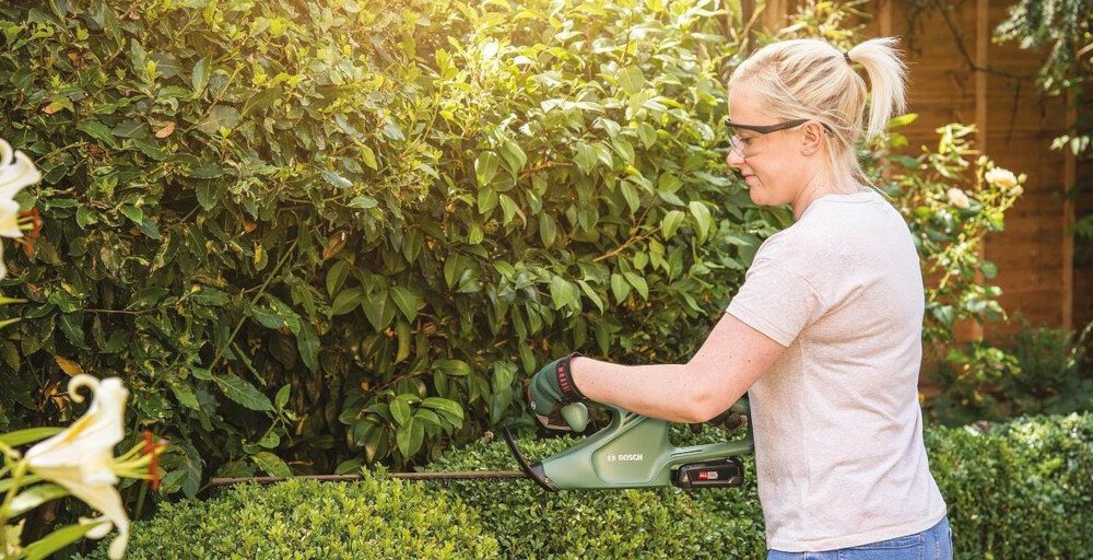 Nożyce do żywopłotu BOSCH EasyHedgeCut 18-45 0600849H03 lekkie łatwa obsługa