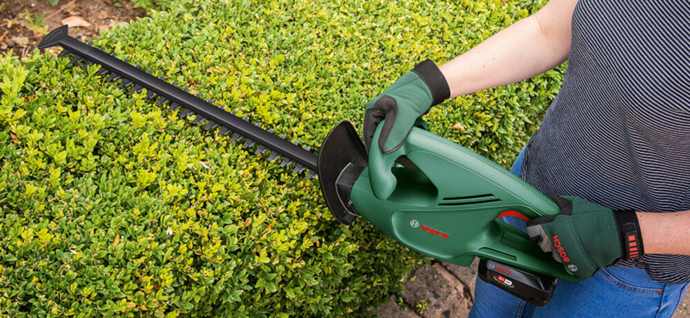 Nożyce do żywopłotu BOSCH EasyHedgeCut 18-45 0600849H03 obudowa odporność trwałość