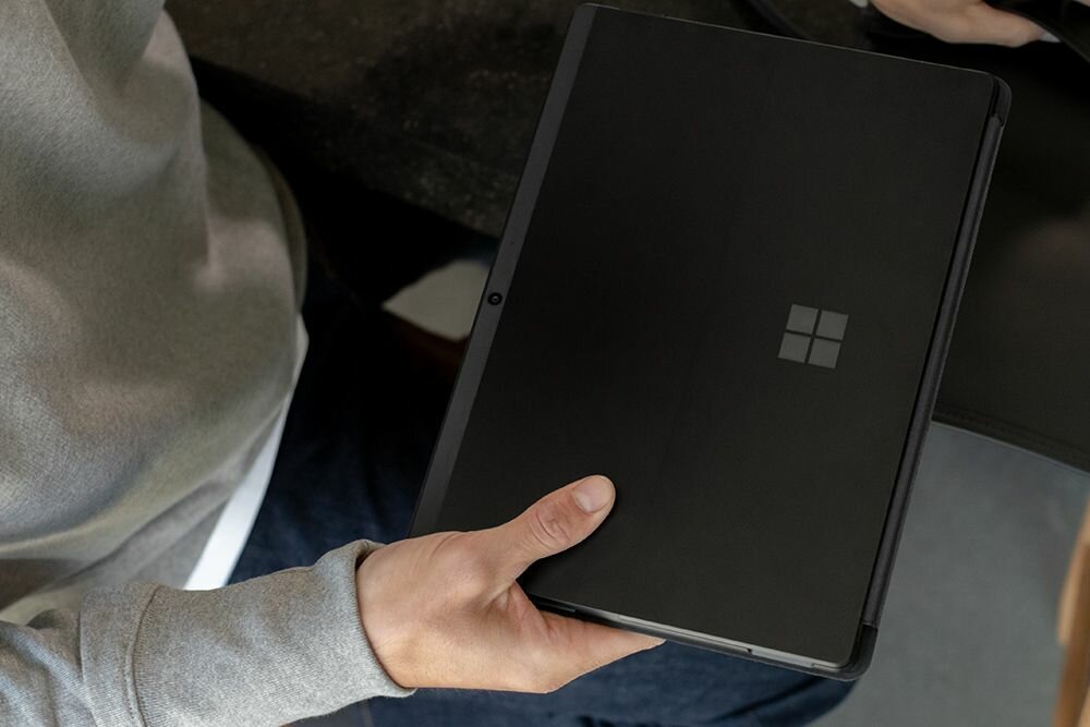 Laptop MICROSOFT Surface Pro X - ekran