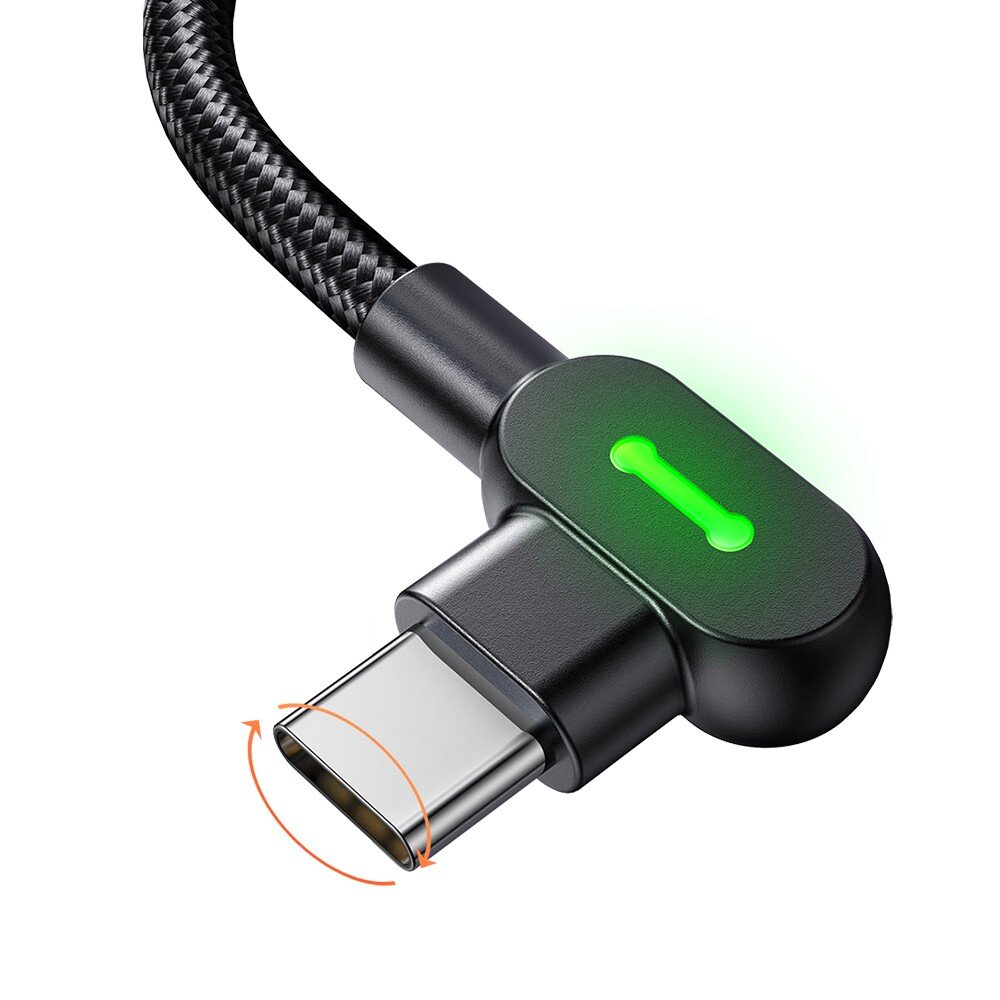 Kabel USB-C z kątową wtyczką 90°, posiadający zielone podświetlenie LED na złączu. Kabel jest opleciony czarnym materiałem, a przy wtyczce widoczna jest pomarańczowa strzałka wskazująca możliwość obrotu.