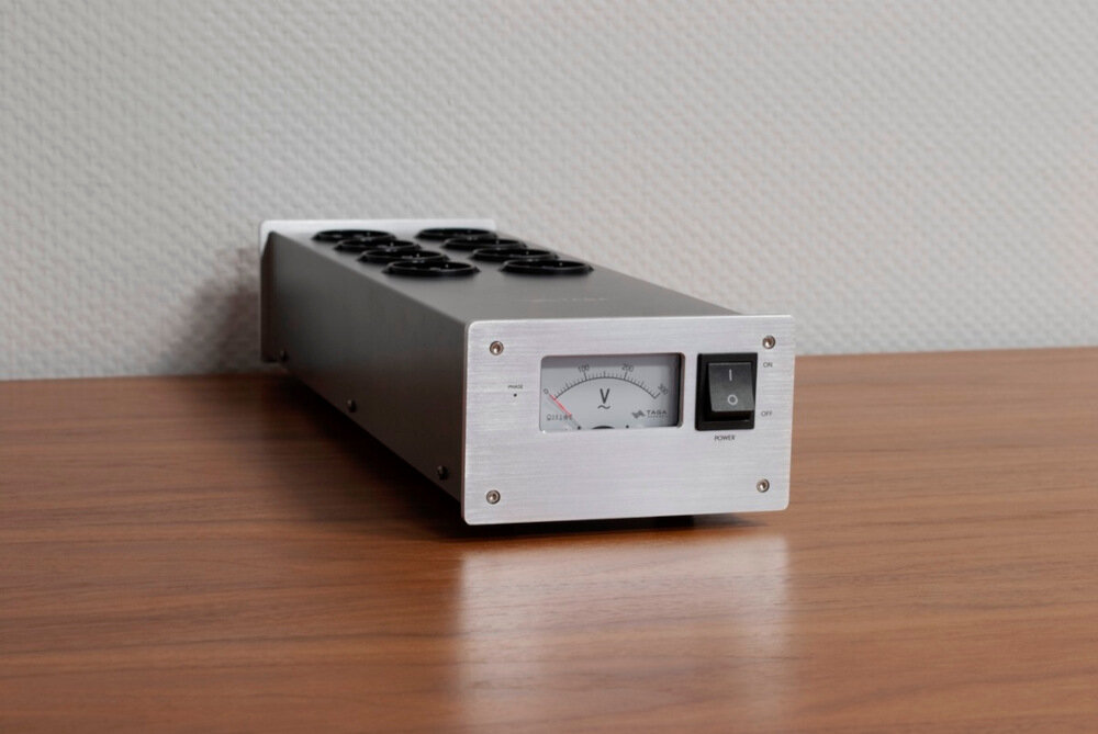 Filtr zasilania TAGA HARMONY PF-1000 V.2 - Zadbaj o jakość dźwięku