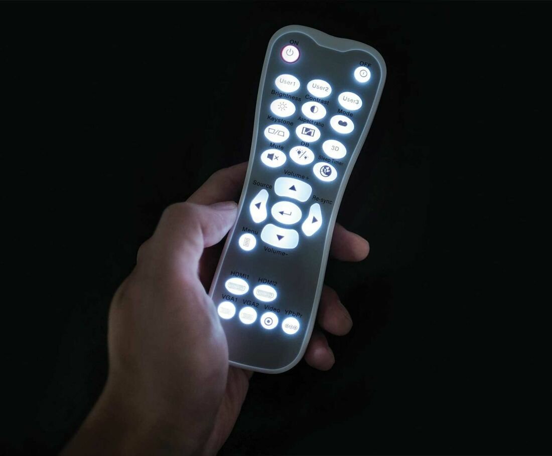 Projektor OPTOMA UHD38 - pilot