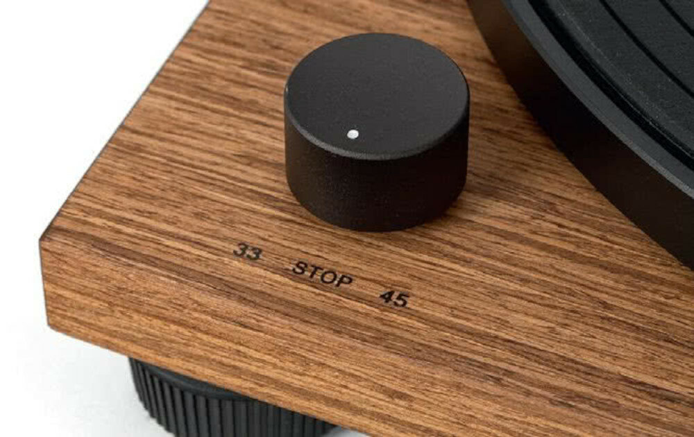 GRAMOFON AUDIO-TECHNICA AT-LPW40WN ORZECH naped paskowy stabilne obroty