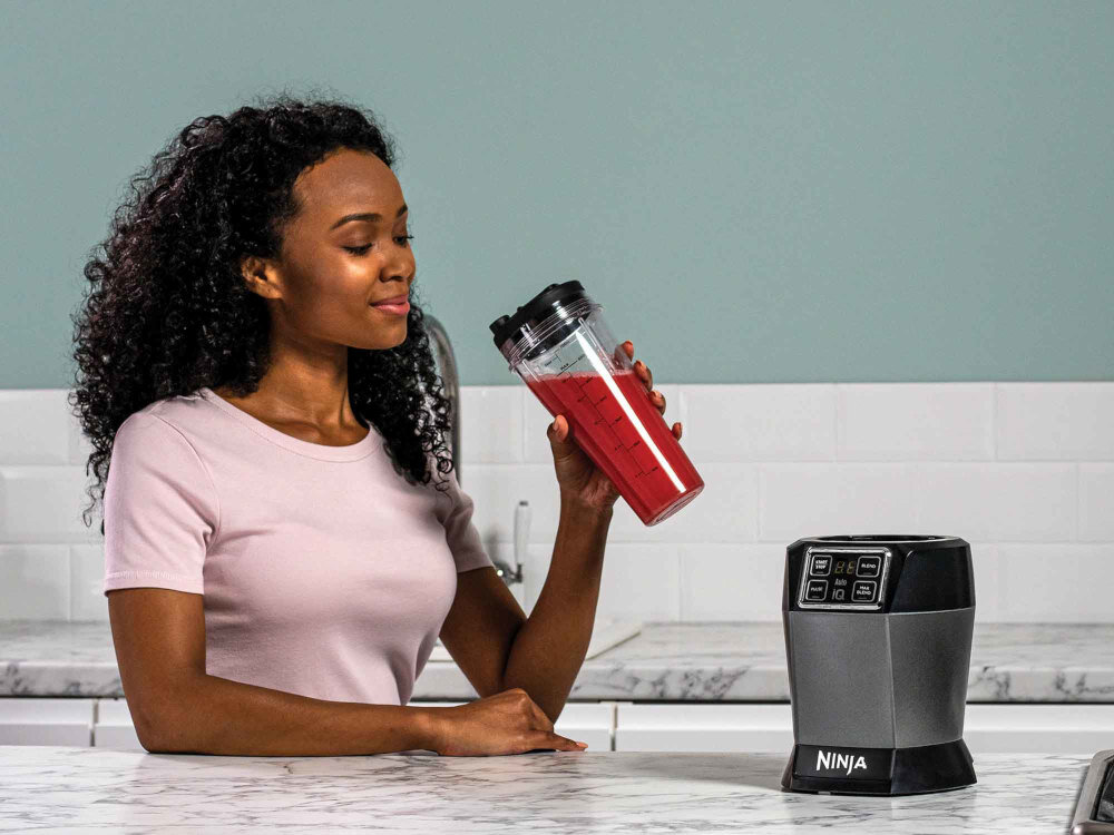 Blender kielichowy NINJA BN495EU (Sportowy) + 2 bidony w komplecie moc 1000 W