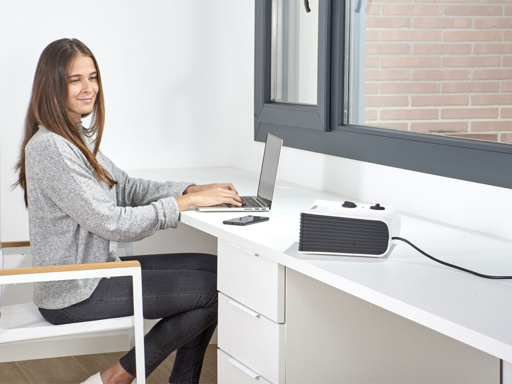 Termowentylator BLACK&DECKER BXSH2001E zabezpieczenie przed przegrzaniem, pchrona sprzętu, bezpieczeństwo