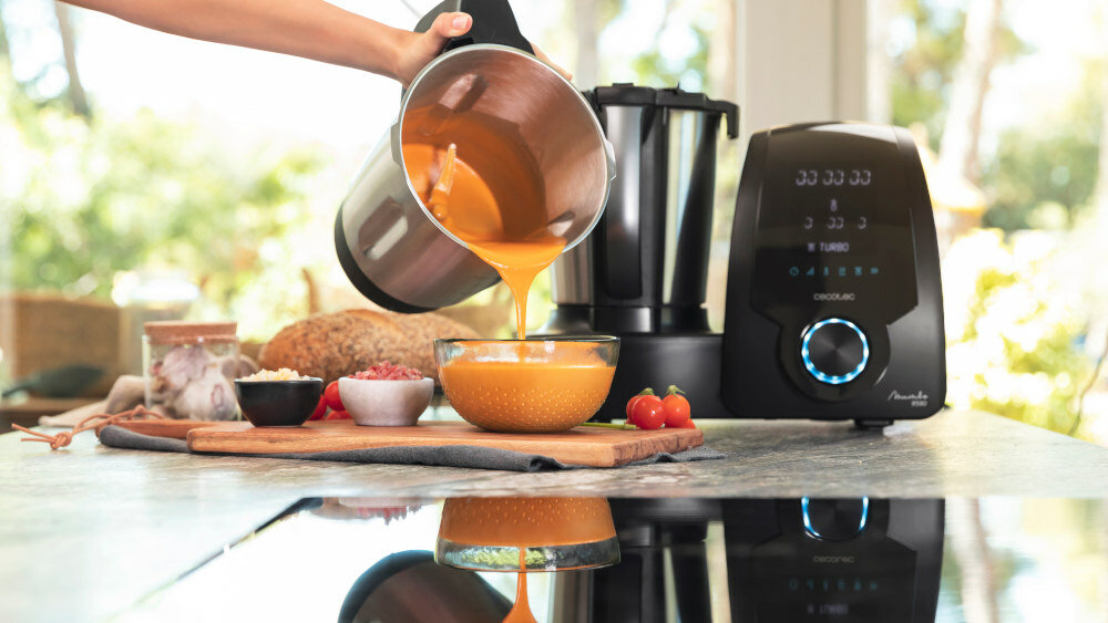 Robot wielofunkcyjny CECOTEC Mambo 10070 1700W z wbudowaną wagą i funkcją gotowania efekt ruch SlowMambo 