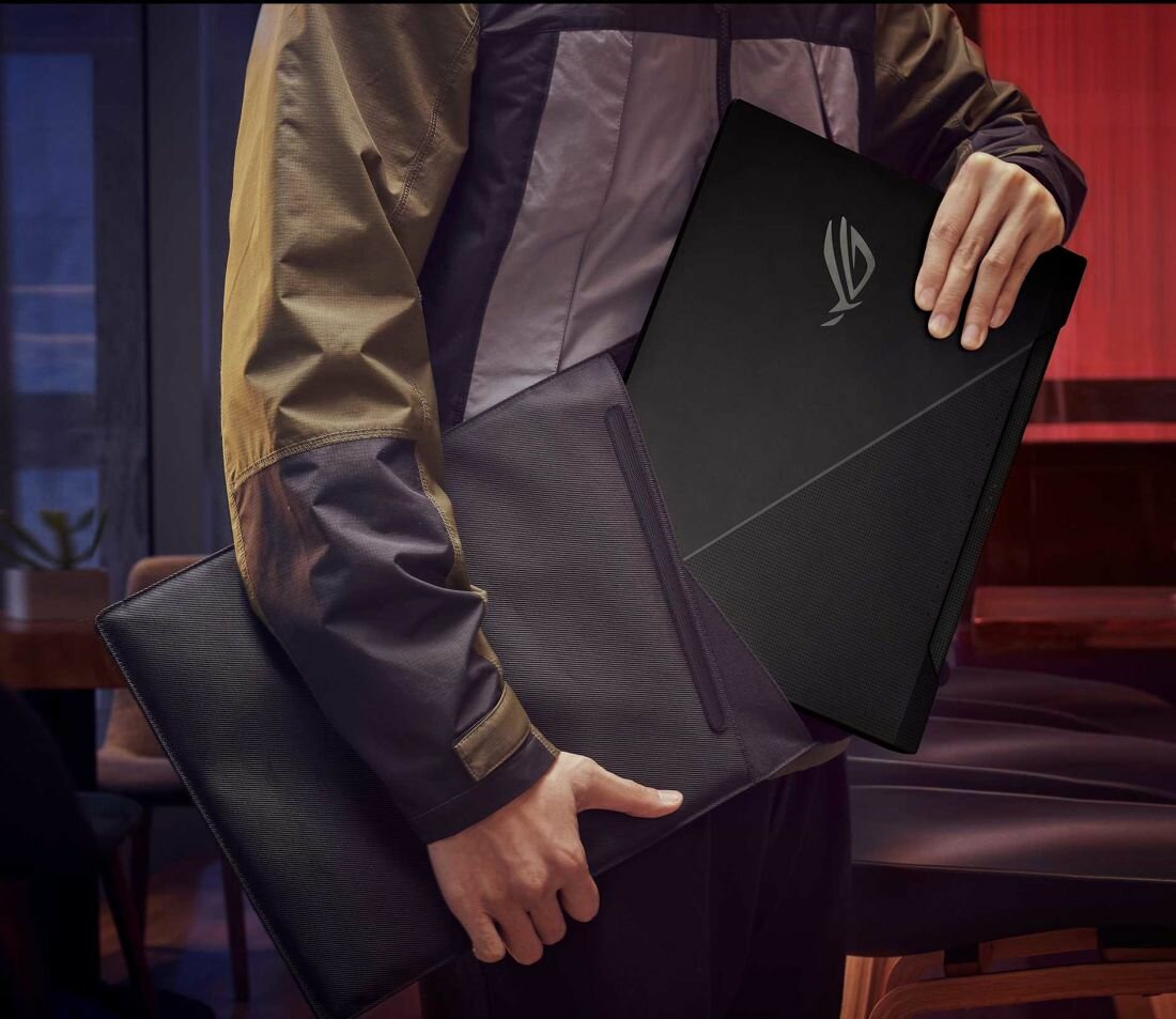 Laptop ASUS Rog Zephyrus Duo 15 SE GX551  - Niska waga   