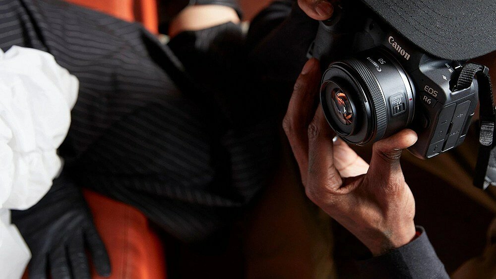 Obiektyw CANON RF 50mm F1.8 STM  optyka soczewki af autofocus przysłona ogniskowa bagnet montaż 