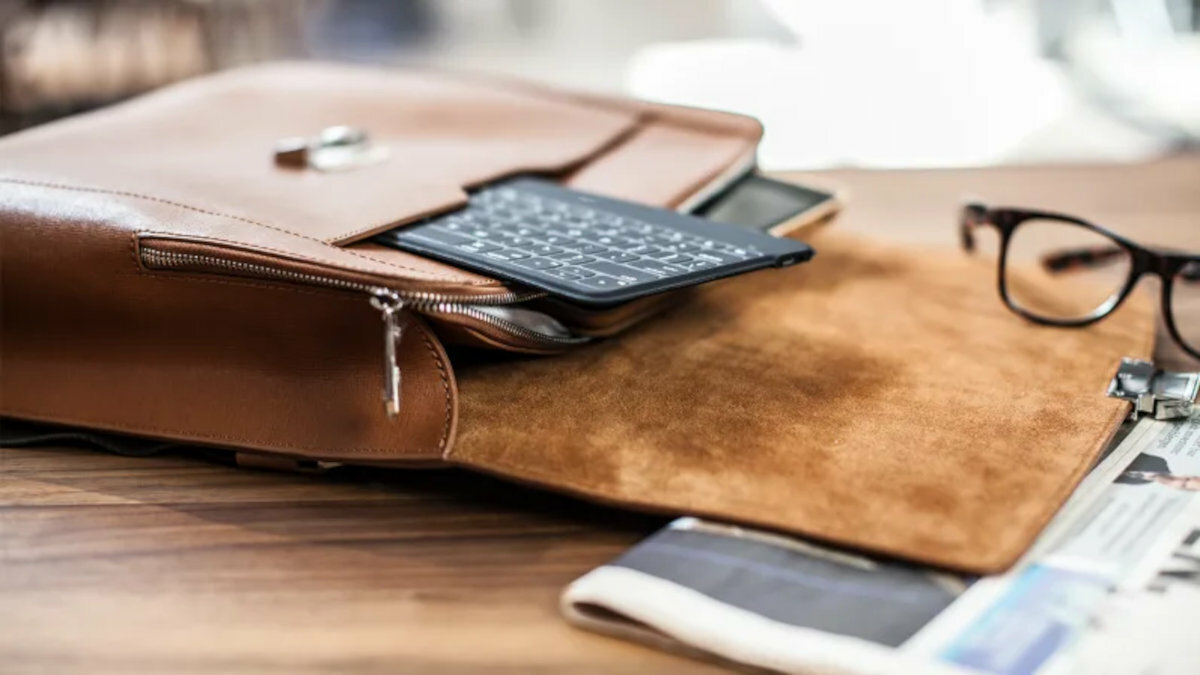 LOGITECH-KEYS-TO-GO-front5