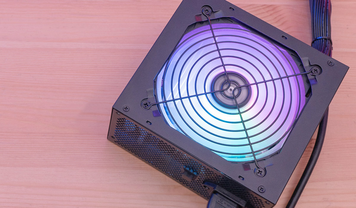 AEROCOOL PGS KCAS Plus RGB 850W Gold rgb