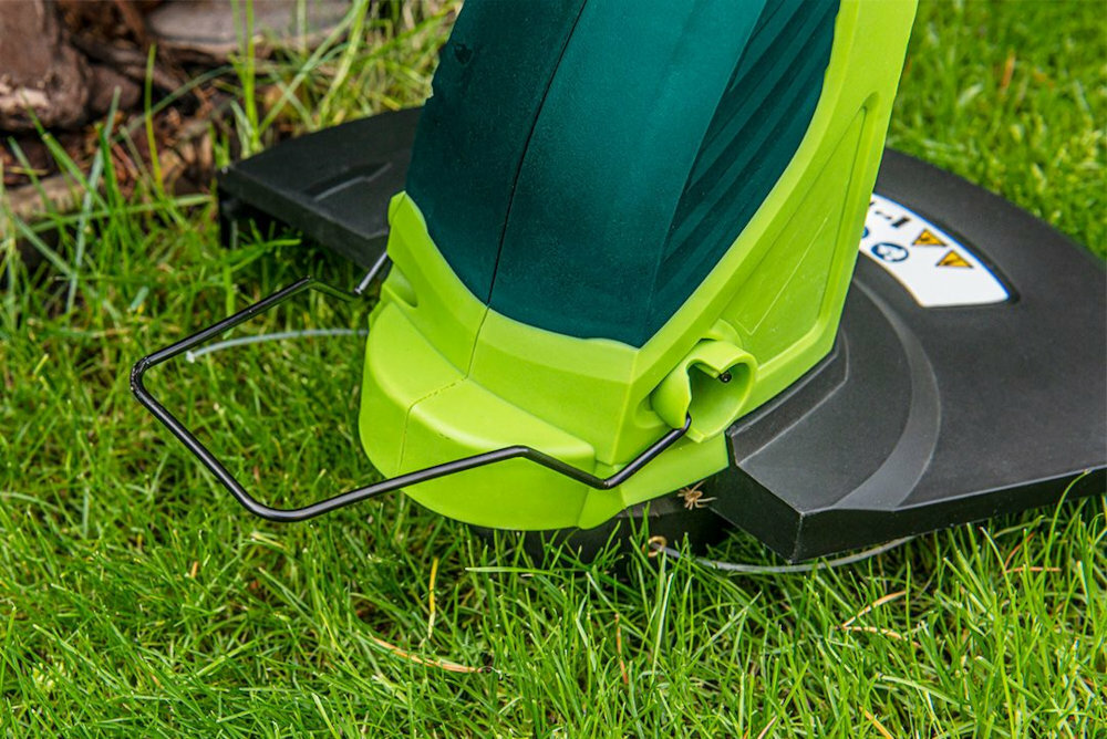 Podkaszarka elektryczna VERTO 52G552 zylka tnaca szerokosc robocza