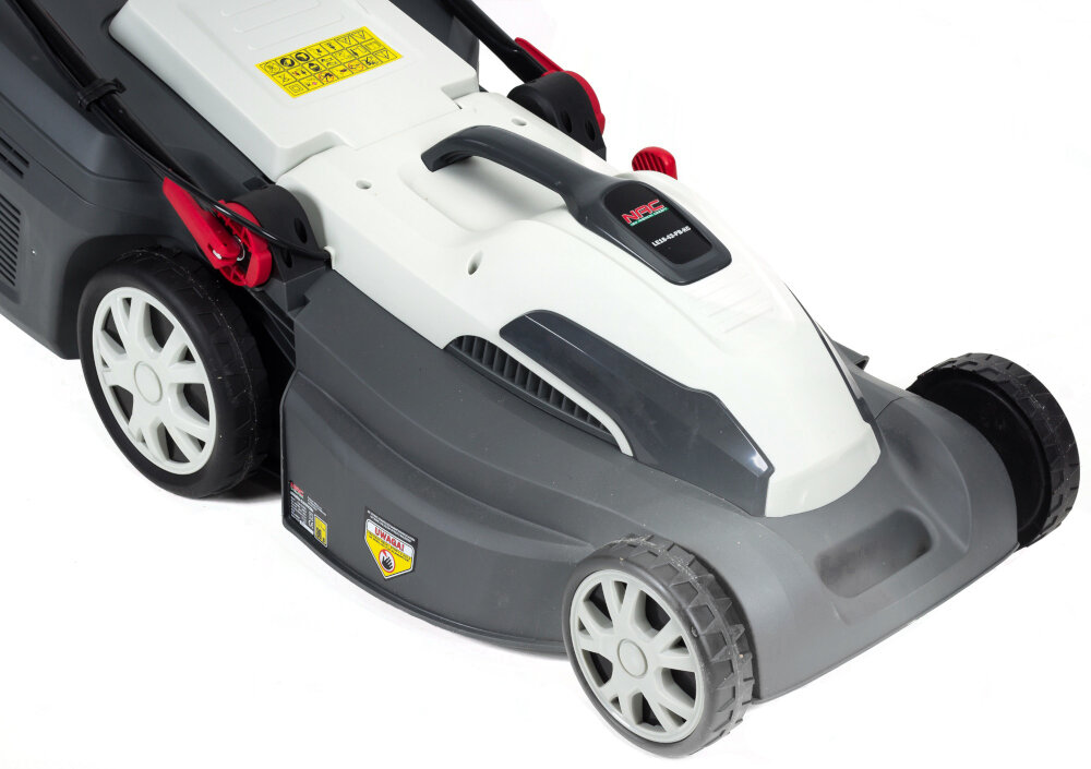 Kosiarka elektryczna NAC LE18-42-PB-KC 1800W noże z wysokiej jakości materiałów wyprofilowanie noży
kształtowanie krawędzi mechanizm natychmiastowego zatrzymania noża tnącego