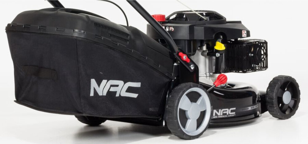 Kosiarka spalinowa NAC LS42-146-NG z napędem kosz siatkowy z plastikową pokrywą przeciwpyłową 40 l pojemności aerodynamiczne prowadzenie powietrza duży otwór uchwyt transportowy