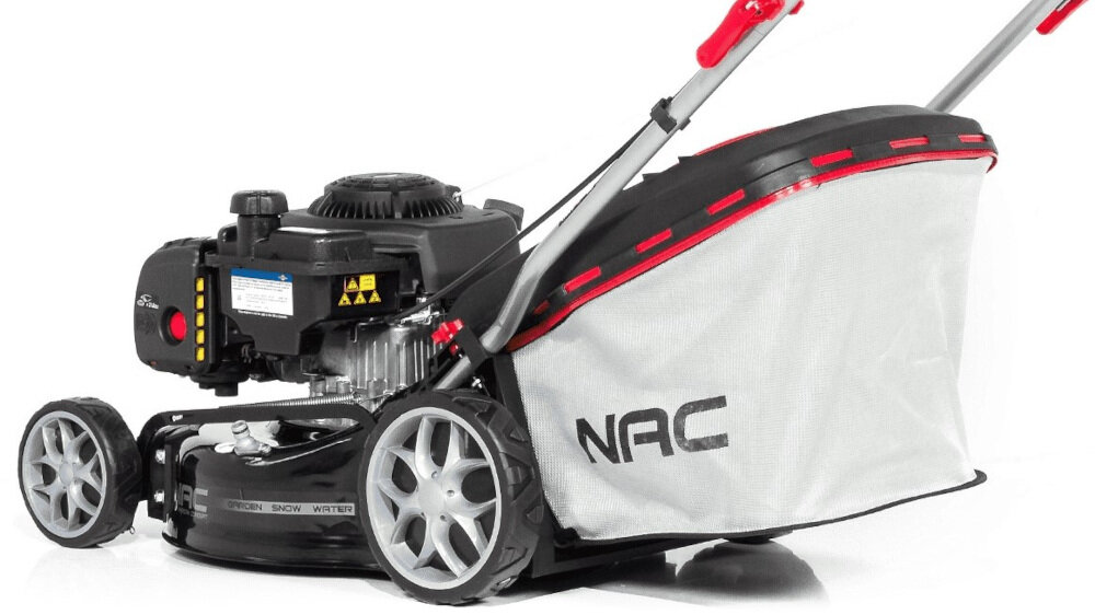 Kosiarka spalinowa NAC LP42-300BS-JR Briggs & Stratton 300 Series kosz siatkowy z plastikową pokrywą przeciwpyłową 40 l pojemności uchwyt na pokrywie wskaźnik napełnienia