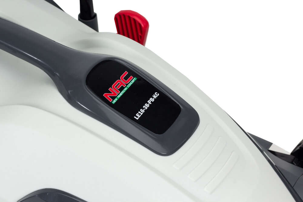 Kosiarka elektryczna NAC LE16-38-PB-KC 1600W silnik moc 1600 W zabezpieczenie termiczne do niewielich ogrodów na dużej działce możliwość koszenia terenów o dużych pochyłościach