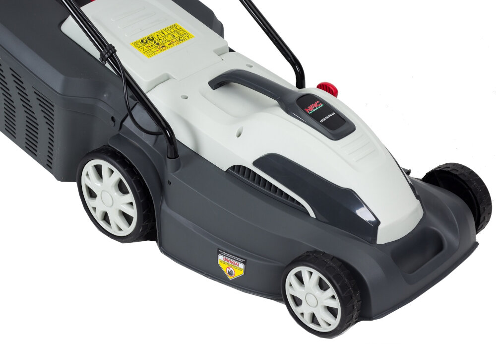 Kosiarka elektryczna NAC LE16-38-PB-KC 1600W noże z wysokiej jakości materiałów wyprofilowanie noży
kształtowanie krawędzi mechanizm natychmiastowego zatrzymania noża tnącego