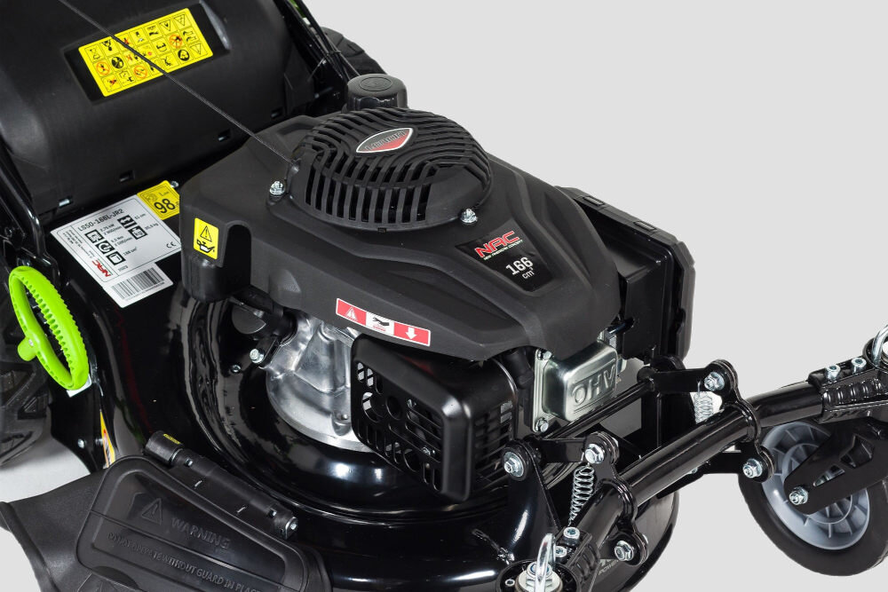 Kosiarka spalinowa NAC LS50-166L-JR2 Loncin z napędem silnik 4-suwowy górnozaworowy LONCIN długa bezawaryjna praca pojemność 166 cm3 w technologii OHV elektroniczny układ zapłonowy MAGNETRON moc 2,75 KW maksymalna moment obrotowy 9,5 Nm