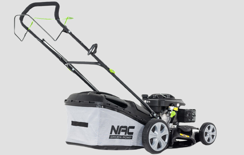 Kosiarka spalinowa NAC LS50-173-HS-NG T8 kosz siatkowy z plastikową pokrywą przeciwpyłową 60 l pojemności aerodynamiczne prowadzenie powietrza duży otwór uchwyt transportowy